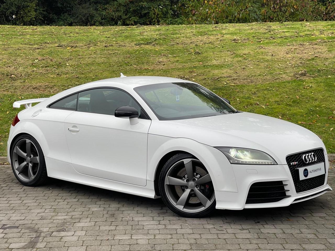 TT RS 2.5 TFSI Coupe 3dr Petrol S Tronic quattro Euro 5 (340 ps) Main Image