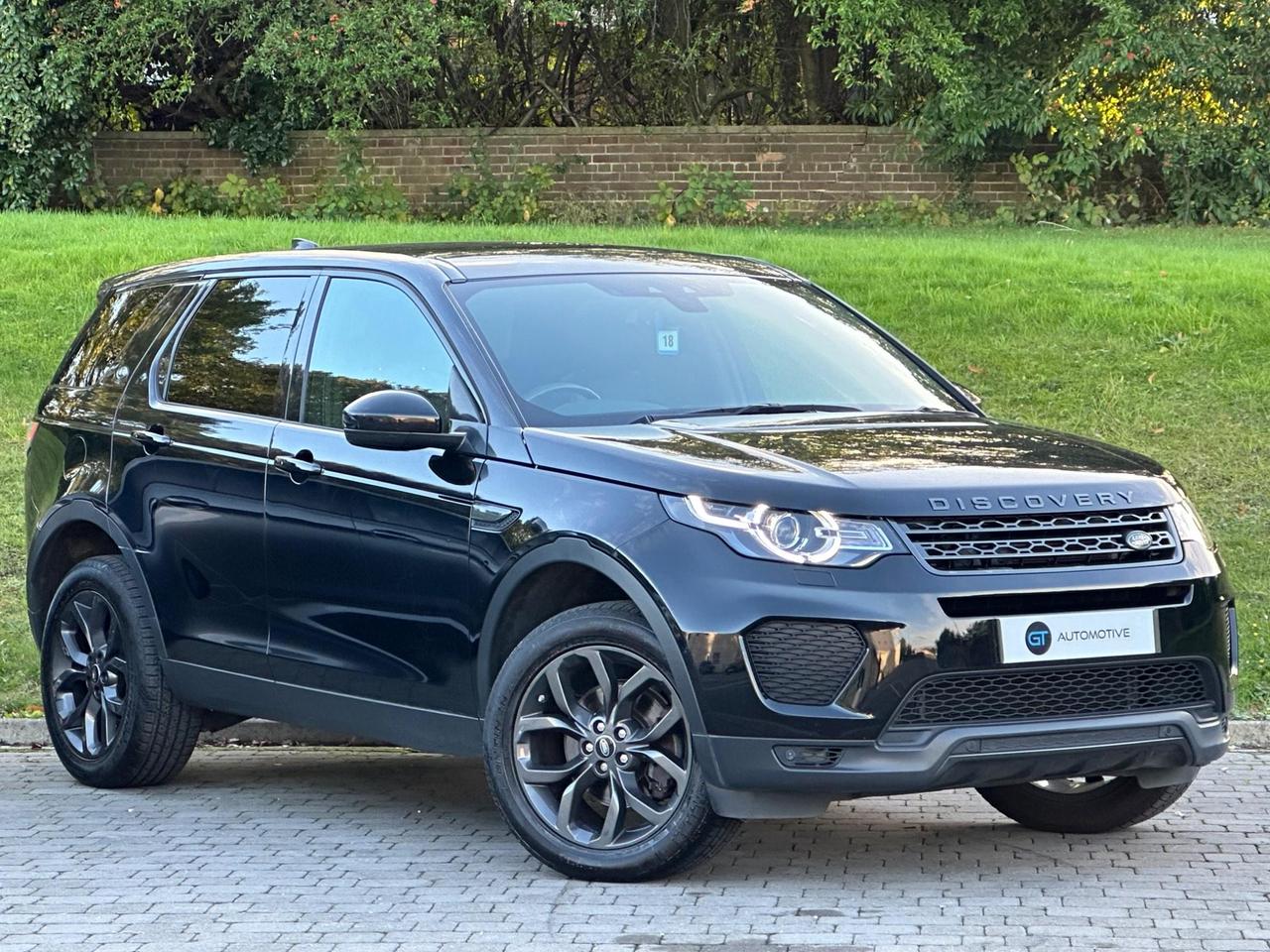 Discovery Sport 2.0 TD4 Landmark SUV 5dr Diesel Auto 4WD Euro 6 (s/s) (180 ps) Main Image