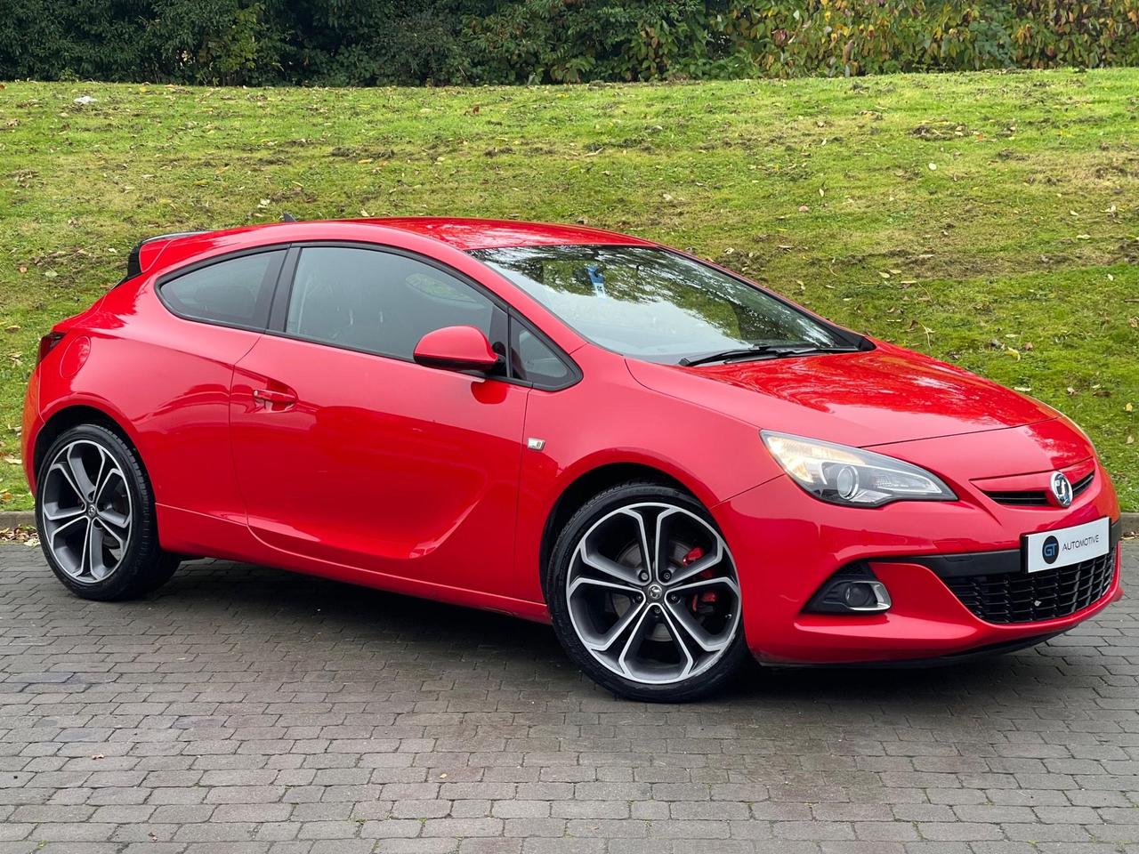 Astra GTC 1.4i Turbo Limited Edition Coupe 3dr Petrol Manual Euro 6 (s/s) (120 ps) Main Image